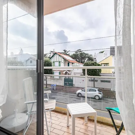 Apartamento à 500m De La