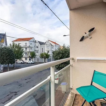 Apartamento à 500m De La